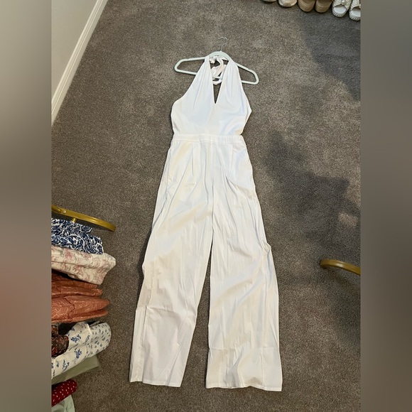 F21 white jumpsuit halter tie back - Picture 1 of 2